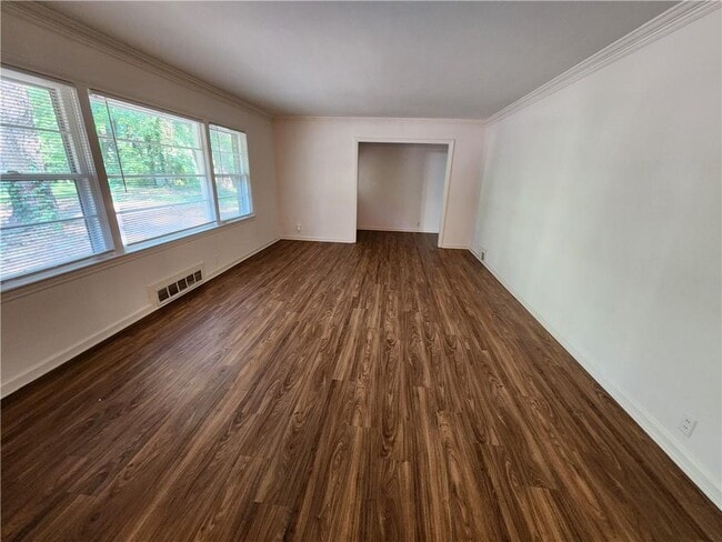 Photo - 2294 Clairmont Rd