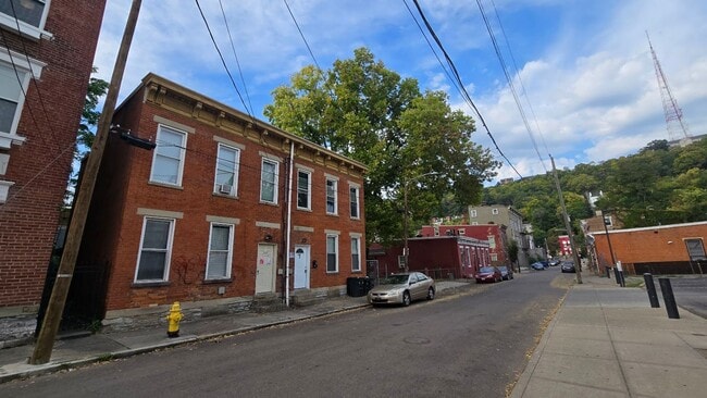 Photo - 2-BED SECTION 8 APPROVED Unidad 2131 Staebler St - 4