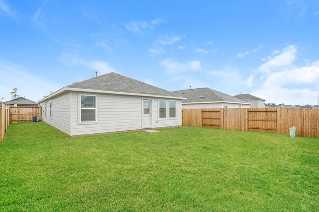 Photo - 319 Bush Mdw Ln