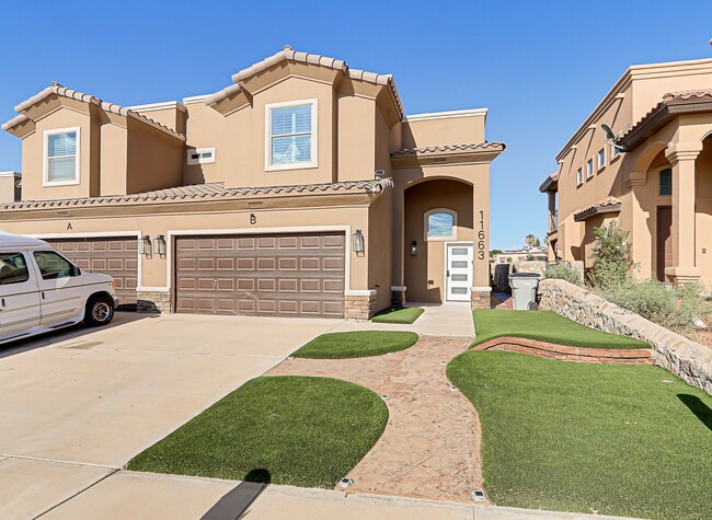 Building Photo - 11663 Dos Palmas Dr Rental