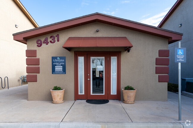 Leasing Office