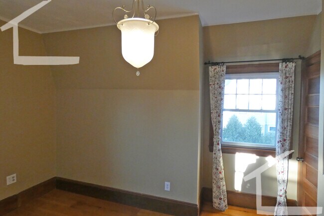 Photo - 108 Walnut St Unit 1