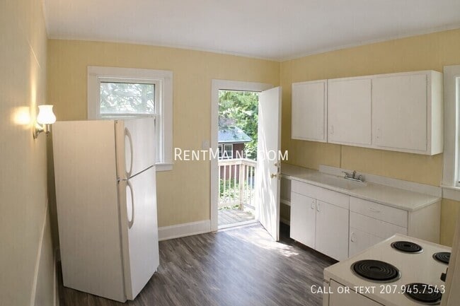 Photo - 113-115 Jackson St. Unit Unidad 3