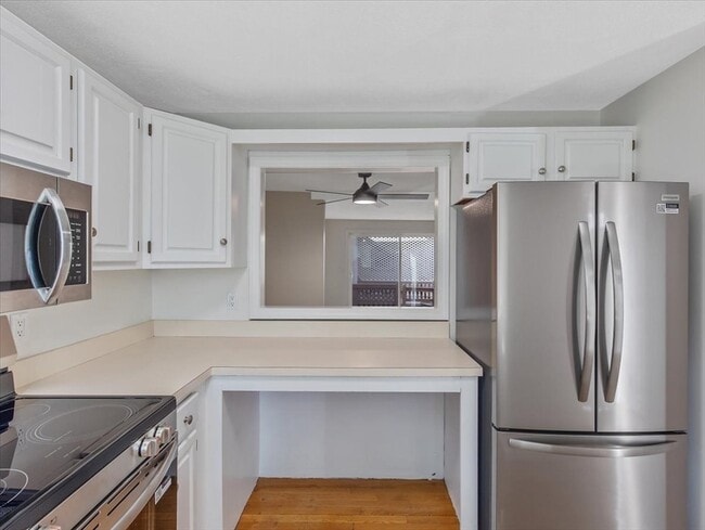 Photo - 324 Union St