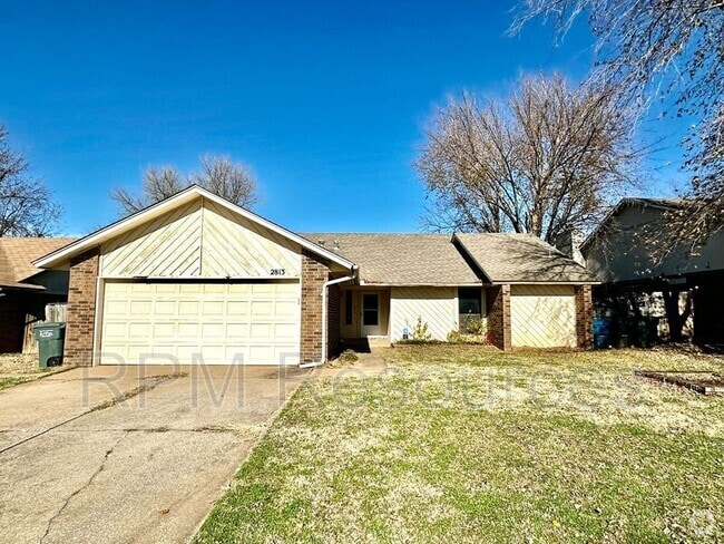 Building Photo - 2813 Greenfield Dr Rental
