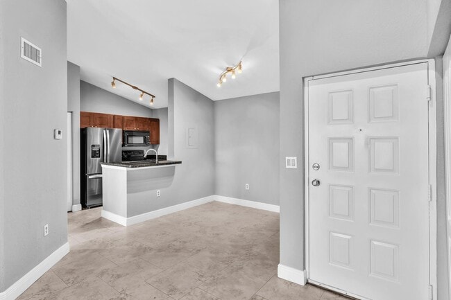 Photo - 2881 N Oakland Forest Dr