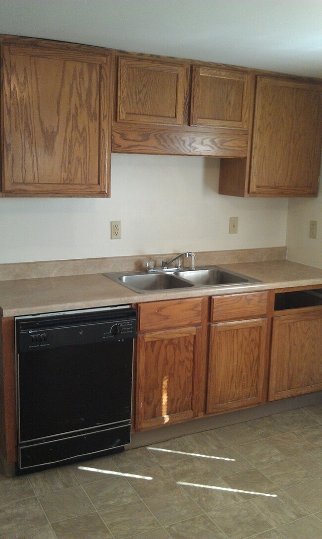 Photo - 1113 East St Unidad 1113 East St - 2nd floor