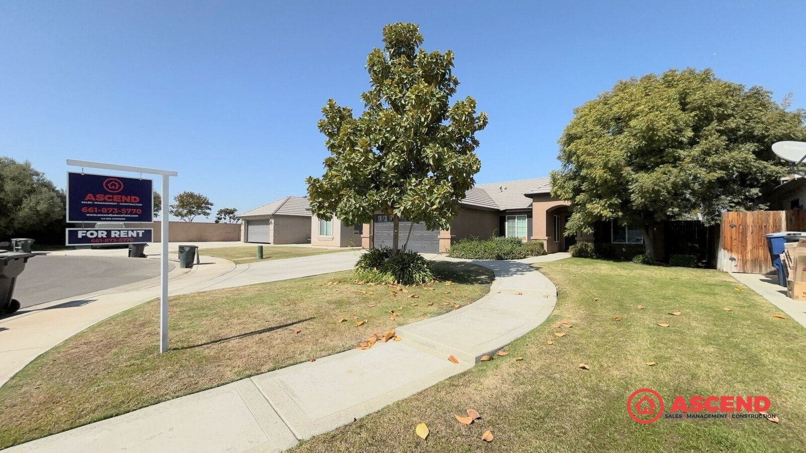 3 Bedroom Home In Southwest Bakersfield! - 3 Bedroom Home In Southwest Bakersfield!