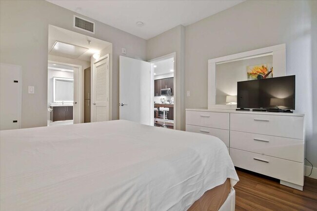 1734 W El Camino Real Unit SI ID1039853P
