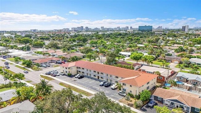 Photo - 2020 NE 56th St Unit 206