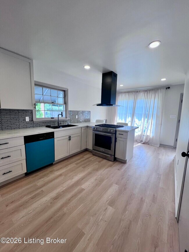 8909 Gonewind Ct