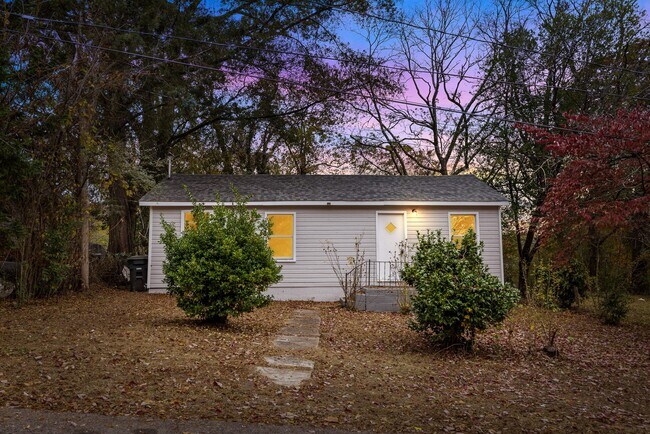 Photo - 2113 Rambow Ave SW
