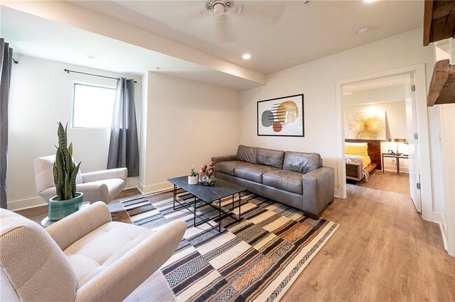 Photo - 1603 Enfield Rd Unit 306