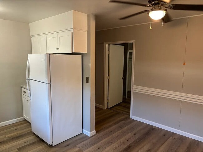Photo - 614 J St