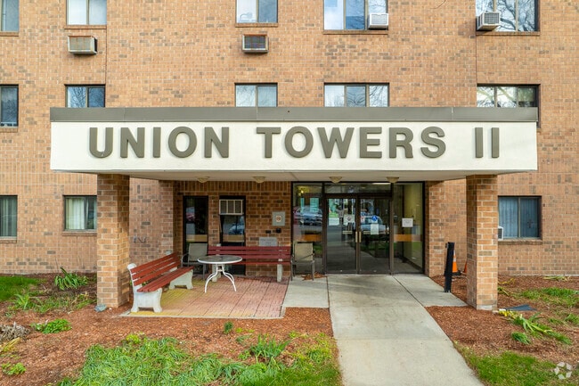 Main Entrance - Union Towers II