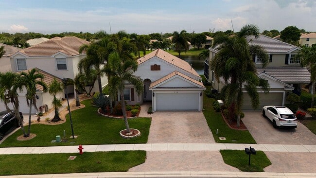 Photo - 110 Newberry Ln