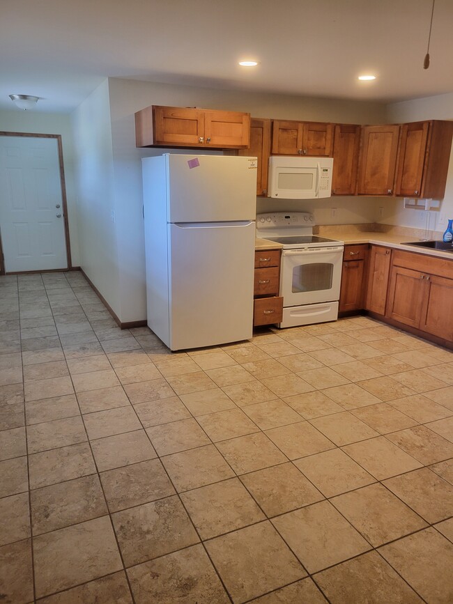 Unit 1 Entrance and kitchen - 17522 S John Deere Rd Apartments Unit 1