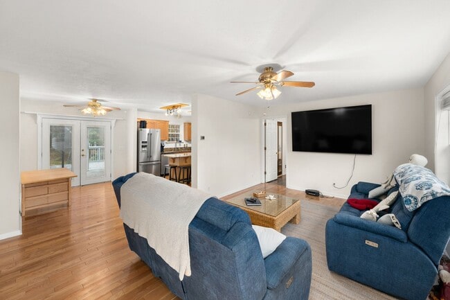 Photo - 117 Crazy Horse Trail