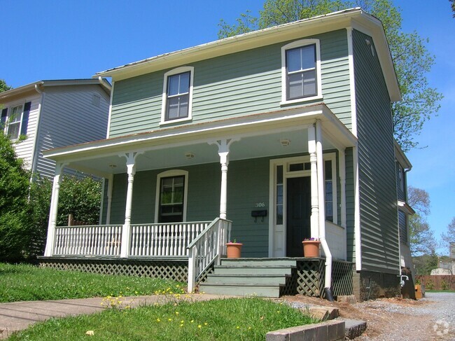 Building Photo - 306 Cabell St Rental