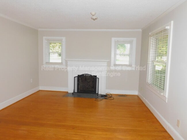 Photo - 4619 McKnight Mill Rd