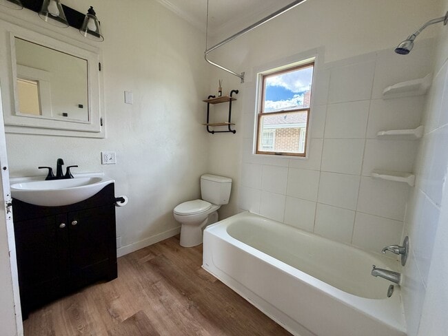 Photo - 1741 Yale Ave