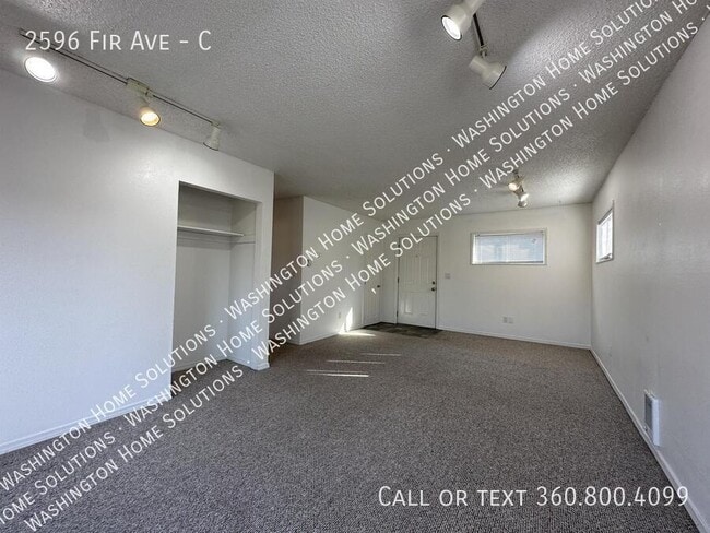 Photo - 2596 Fir Ave Unidad C