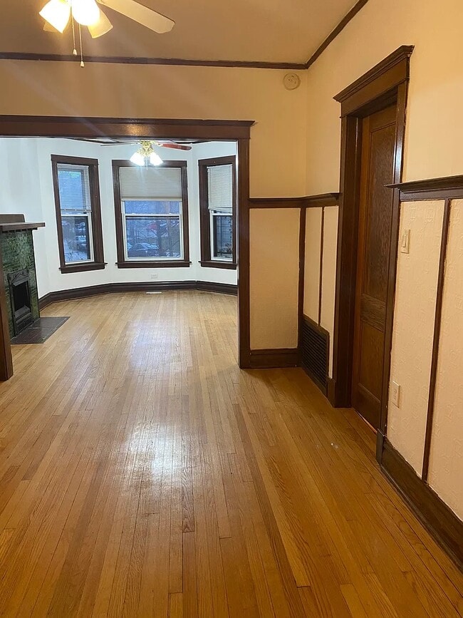 Photo - 844 W Aldine Ave Unidad 1