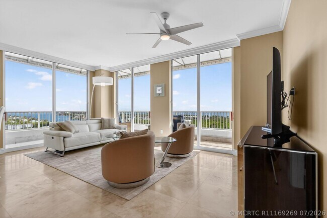 Photo - 700 E Boynton Beach Blvd Unit Ph 2