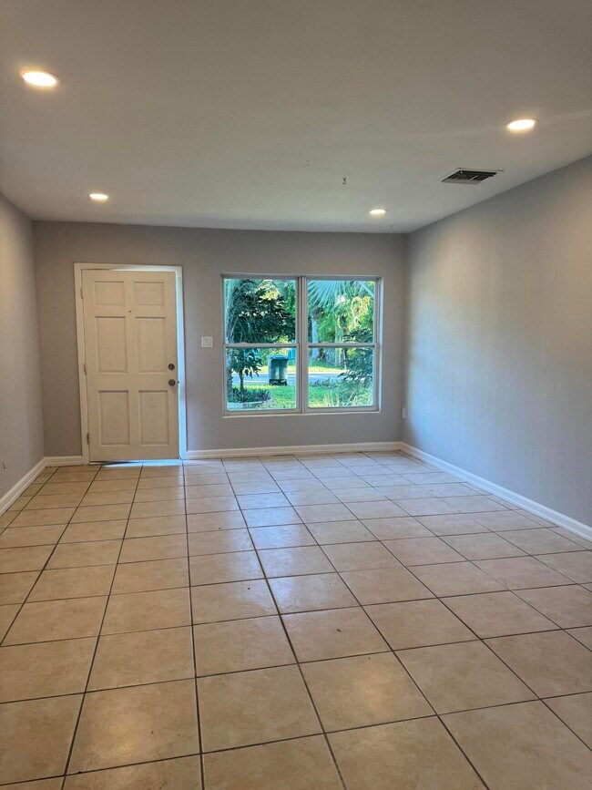 Photo - 1507 Coronado Ave