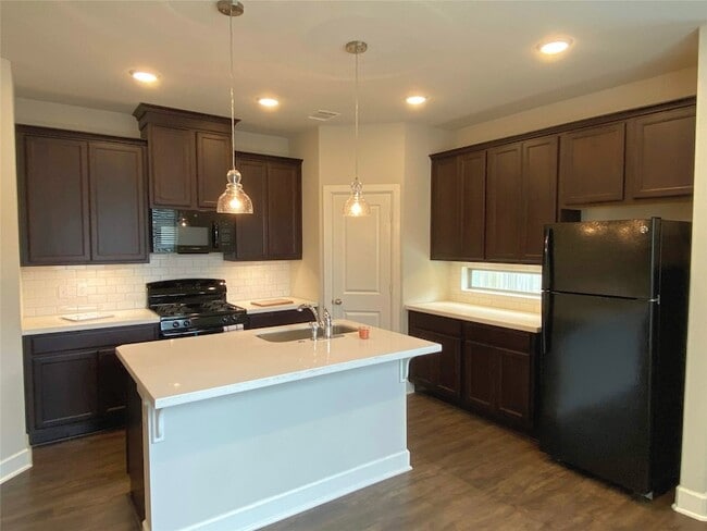 Photo - 285 Woodland Hills Dr Unidad A