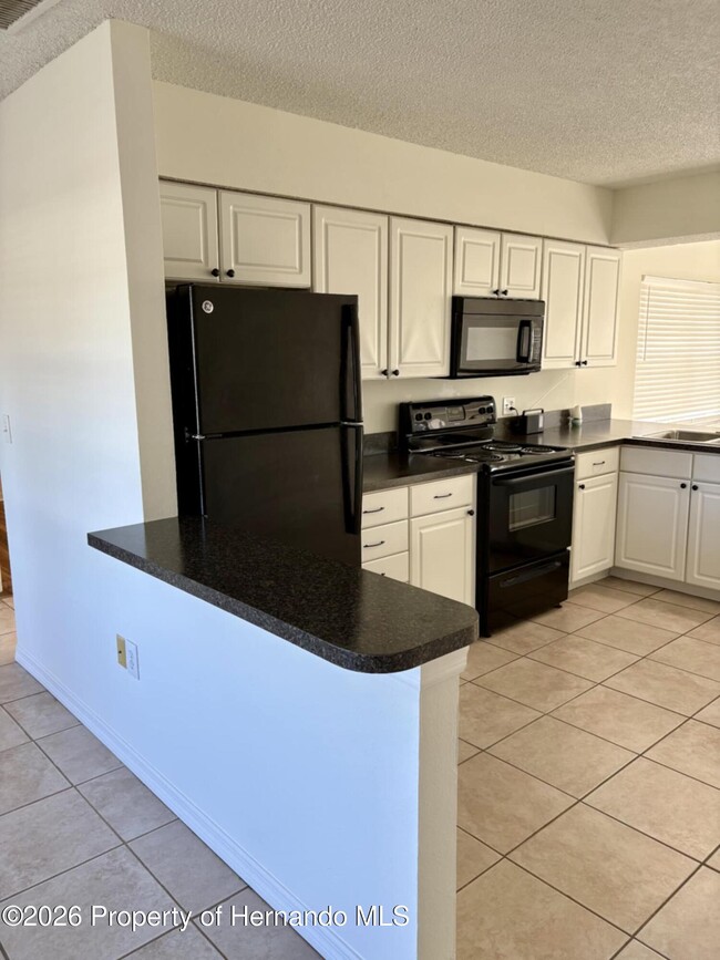 Photo - 14170 Trollman St