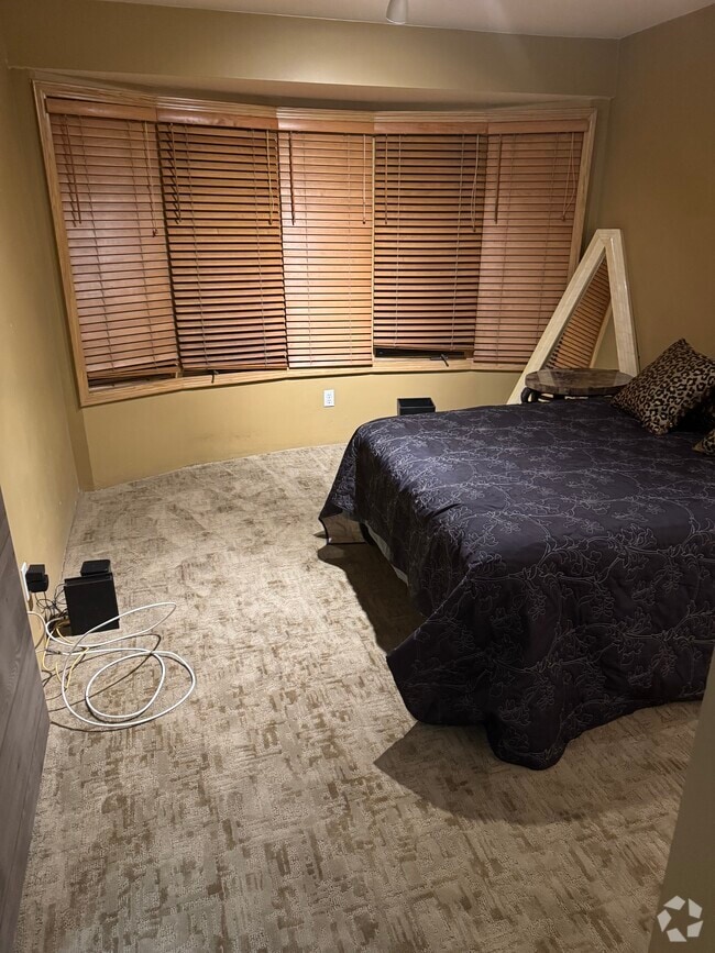 Building Photo - 4433 Via Sepulveda Rental