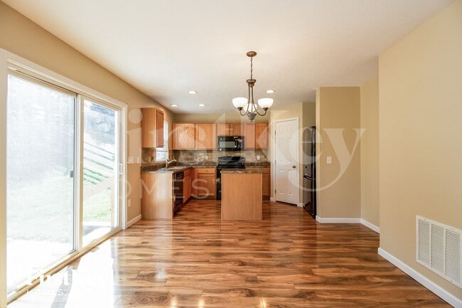 Photo - 1186 Turfway Ct