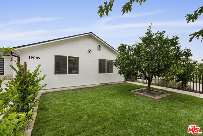 Photo - 19009 Bessemer St Townhome