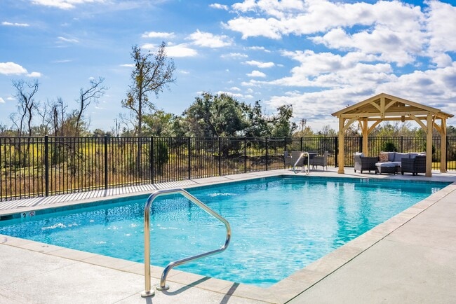 Photo - Country Club Cottages