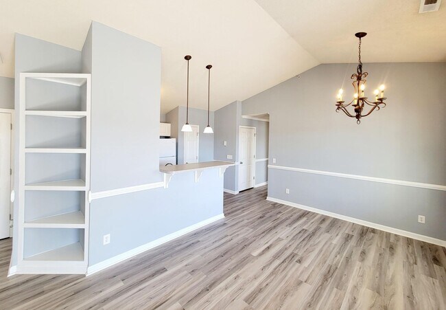 Photo - Available August 2025!– 3477 Forest Dale D...