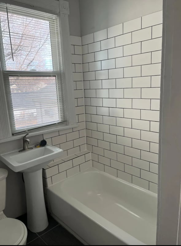 Photo - 1435 Marshall St NE Unit 2