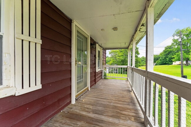 44 Holbert Ave