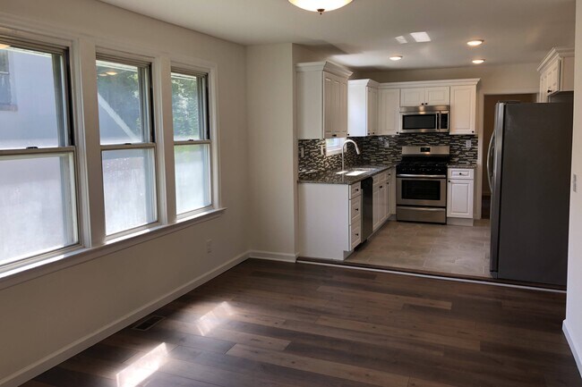 Dinning Room/ kitchen - 43 California Ave