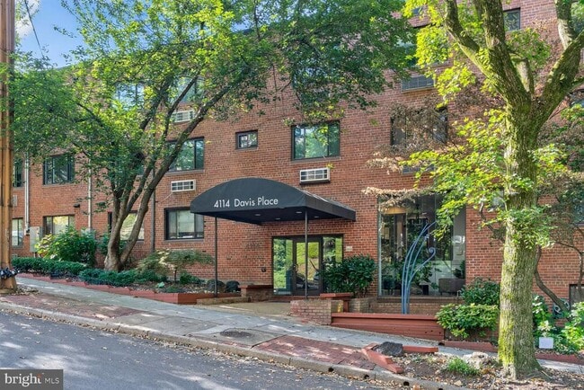 Building Photo - 4114 Davis Pl NW Unit 1 Rental