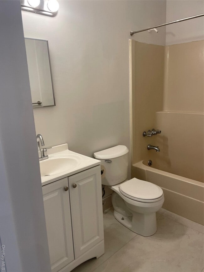 Photo - 320 Post Ave