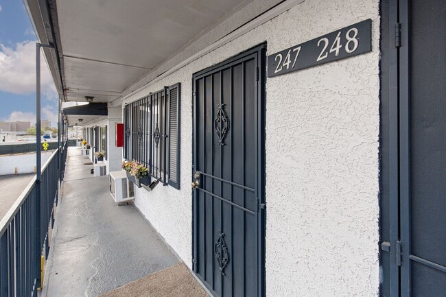 Photo - 4600 University Center Dr