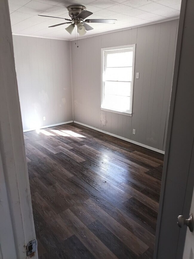 Photo - 632 E Sears St