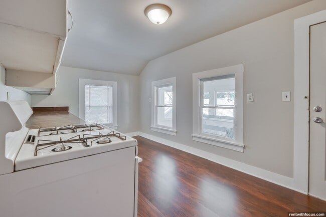 Photo - 581 Mt Vernon St Unidad 581 A