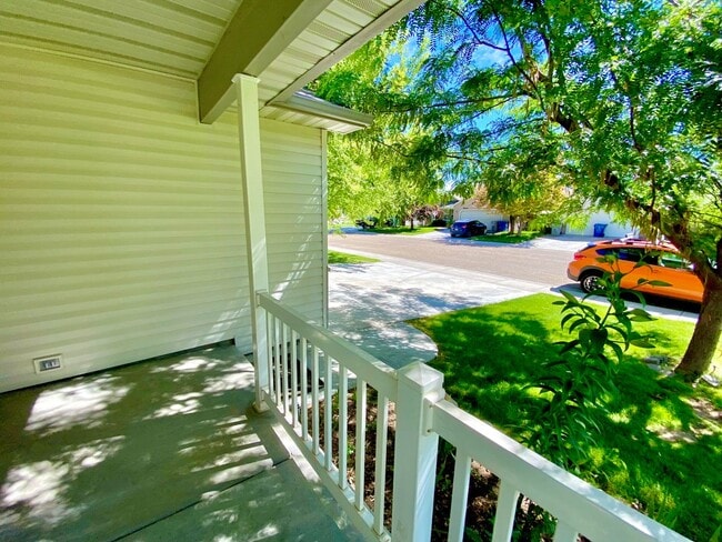 Photo - 3 bedroom 2 bath Walking Distance to Sage Valley Middle School