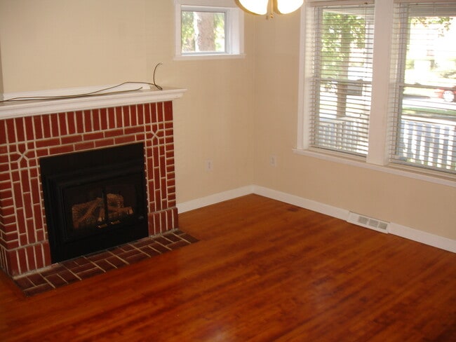 Photo - 611 S West End Ave