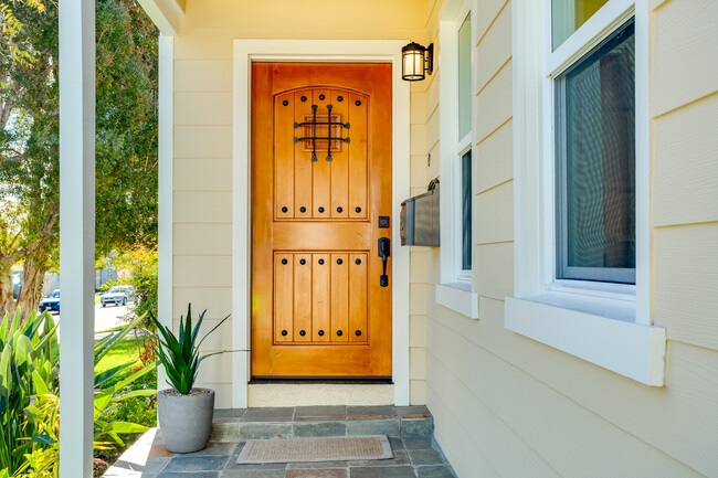 Photo - 8345 Westlawn Avenue