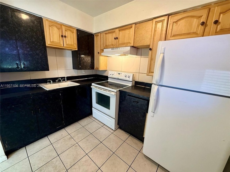 Photo - 1610 NW 52nd Ave