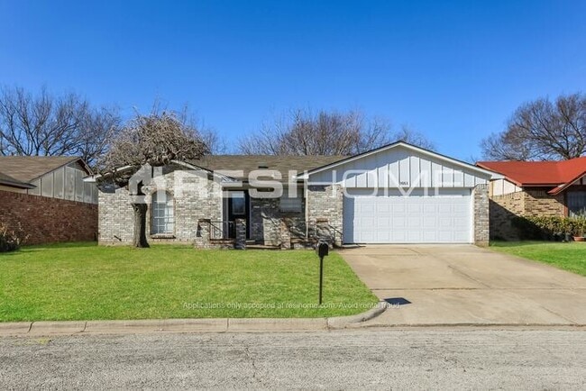Building Photo - 3051 Shane Dr