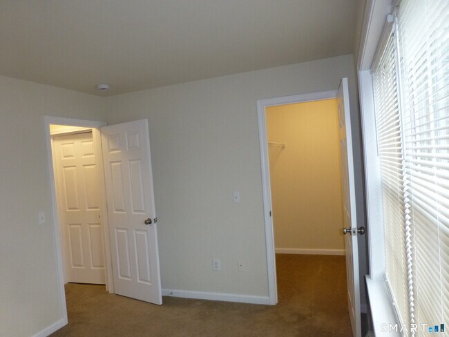 Photo - 245 Elizabeth St Ext